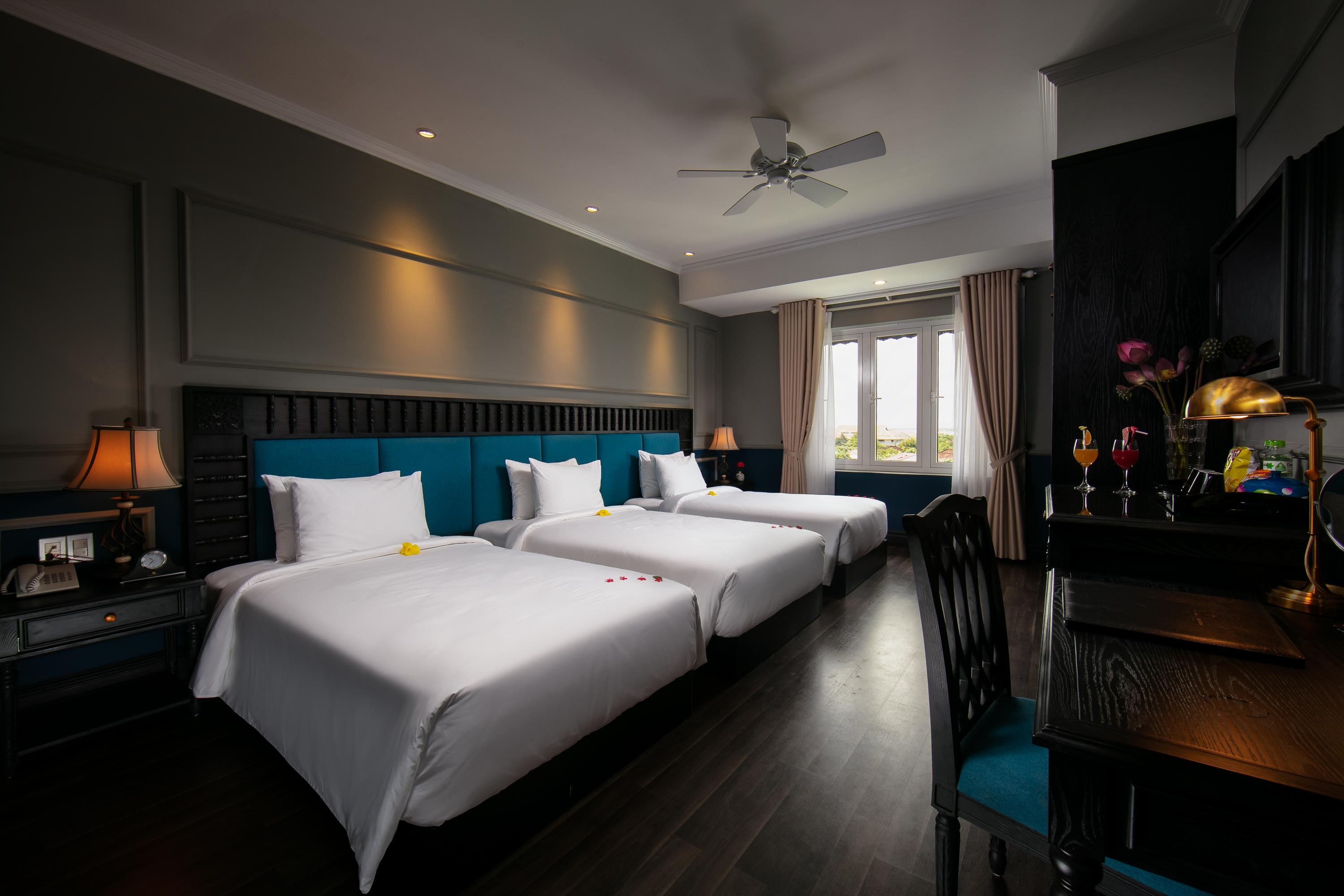 Và Golden Khách sạn 4*