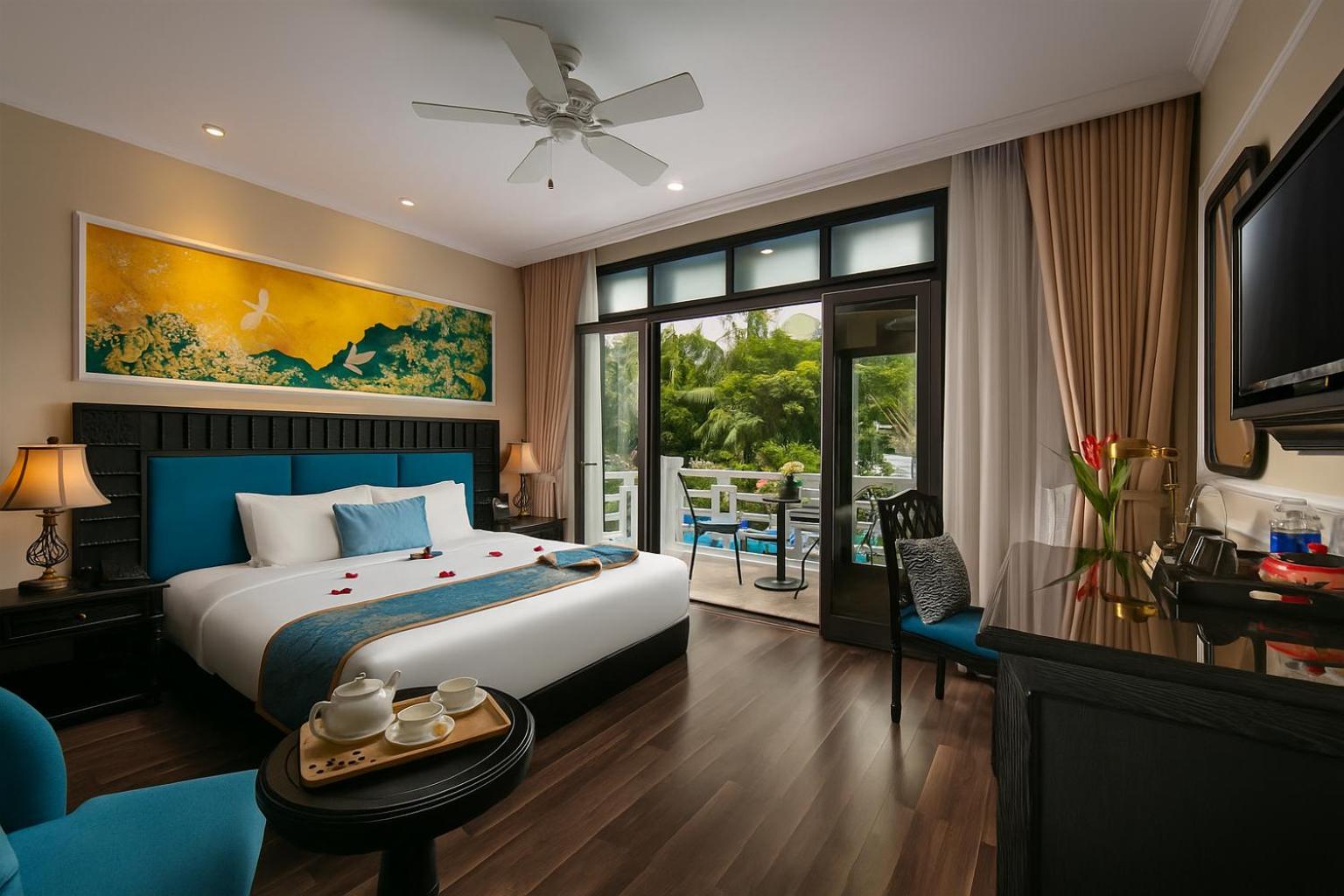 Khách sạn Và Golden 4*