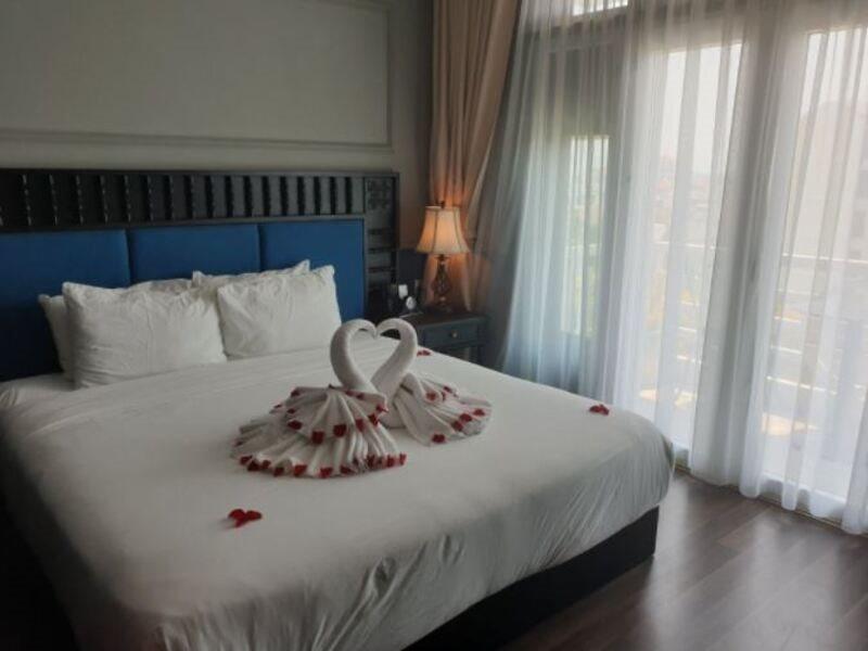 Và Golden 4* Hội An