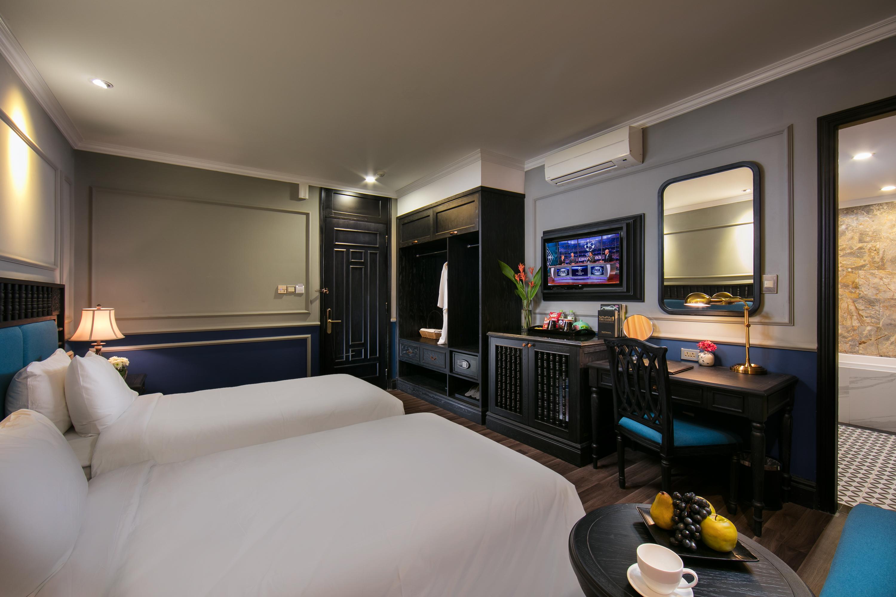 Và Golden Khách sạn 4*
