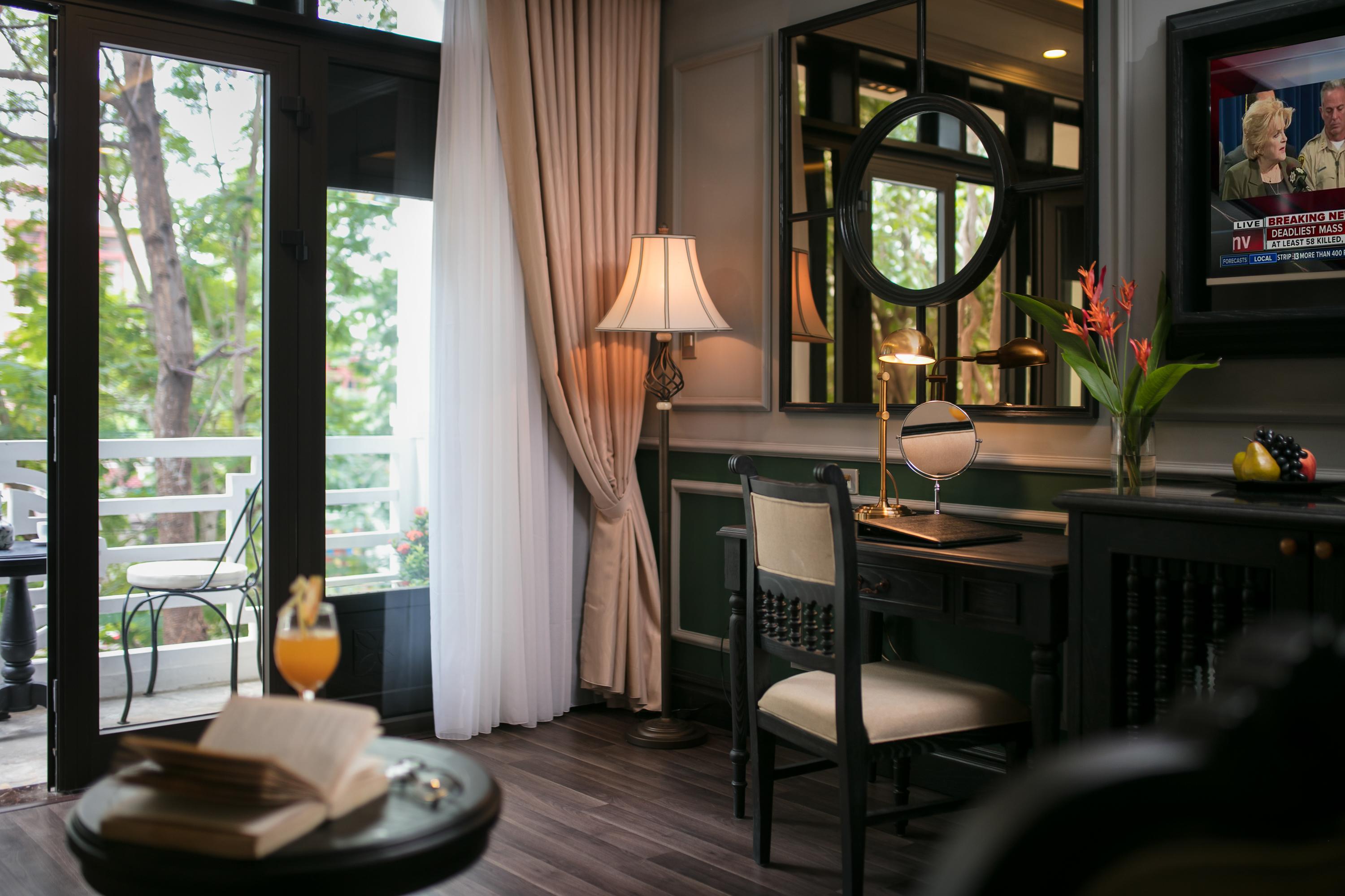 Và Golden Khách sạn 4*