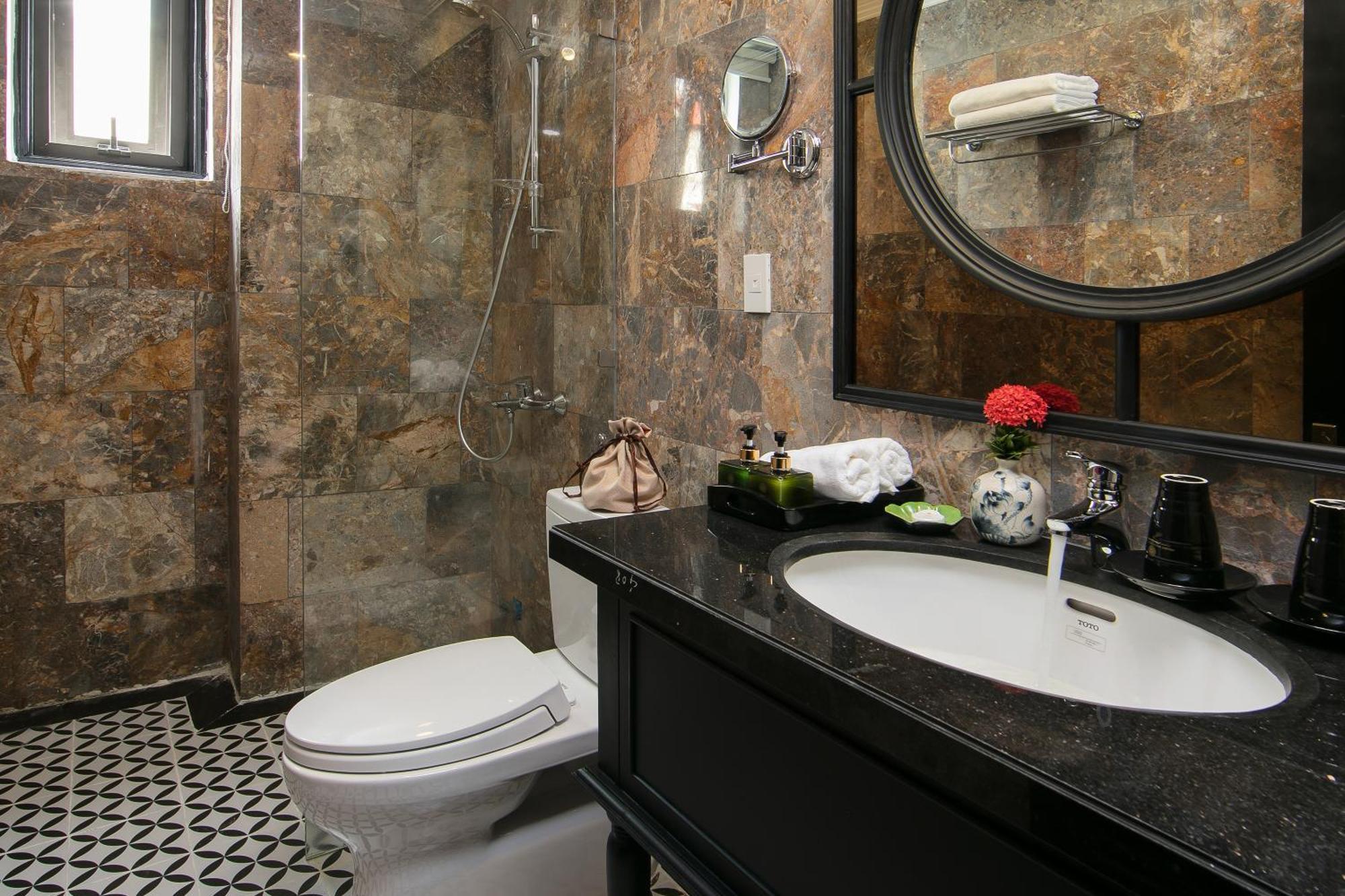 Khách sạn Và Golden 4*