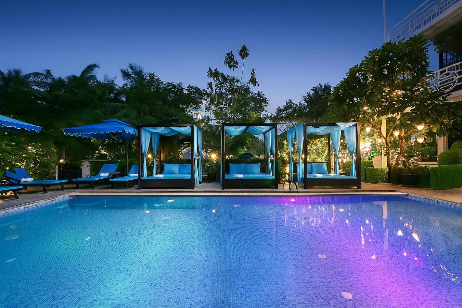 Và Golden Khách sạn 4*